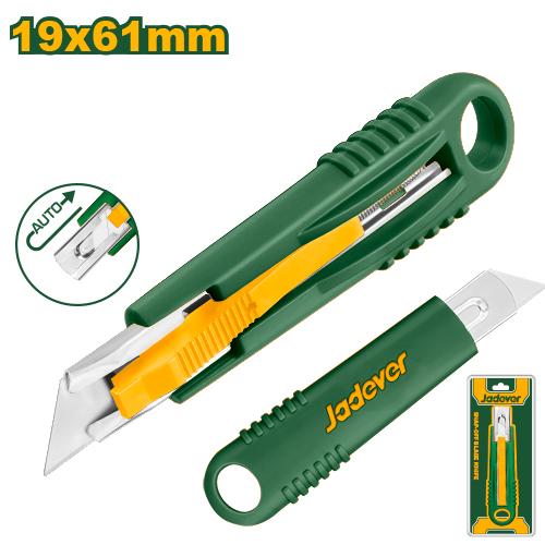 Retracting safety utility knife